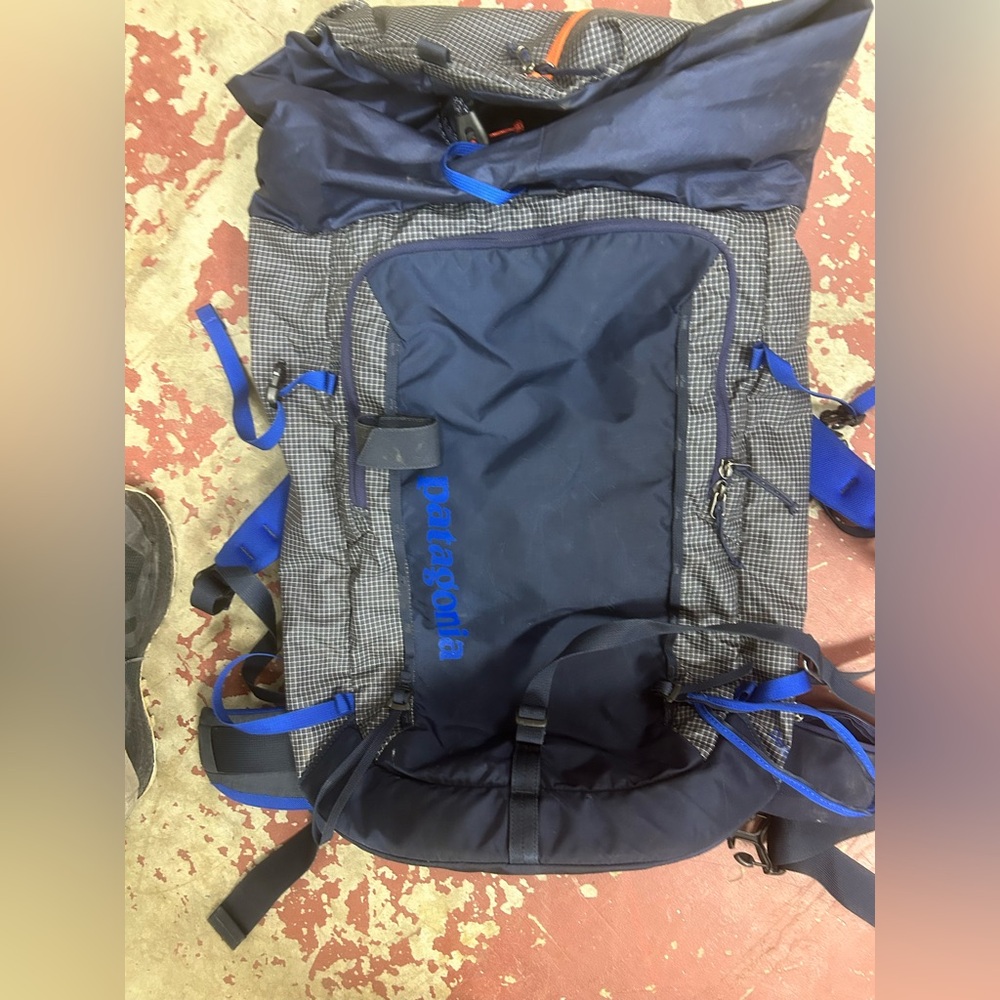 Patagonia descensionist backcountry ski pack 40 liter medium/small
